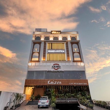 Grand Luxotica By Dls Hotels Dehradun Exterior foto
