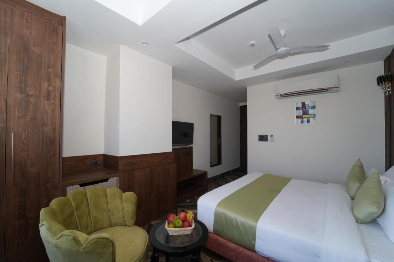 Grand Luxotica By Dls Hotels Dehradun Exterior foto