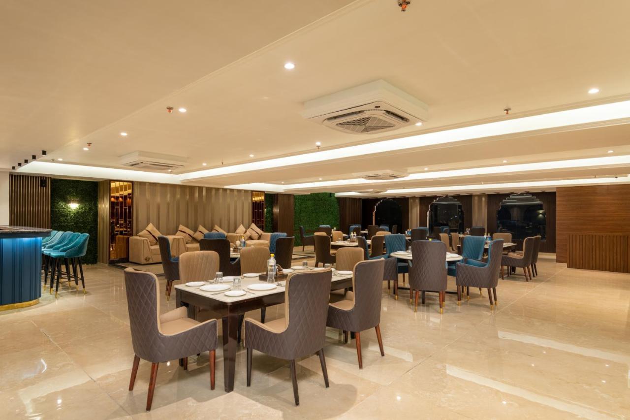 Grand Luxotica By Dls Hotels Dehradun Exterior foto