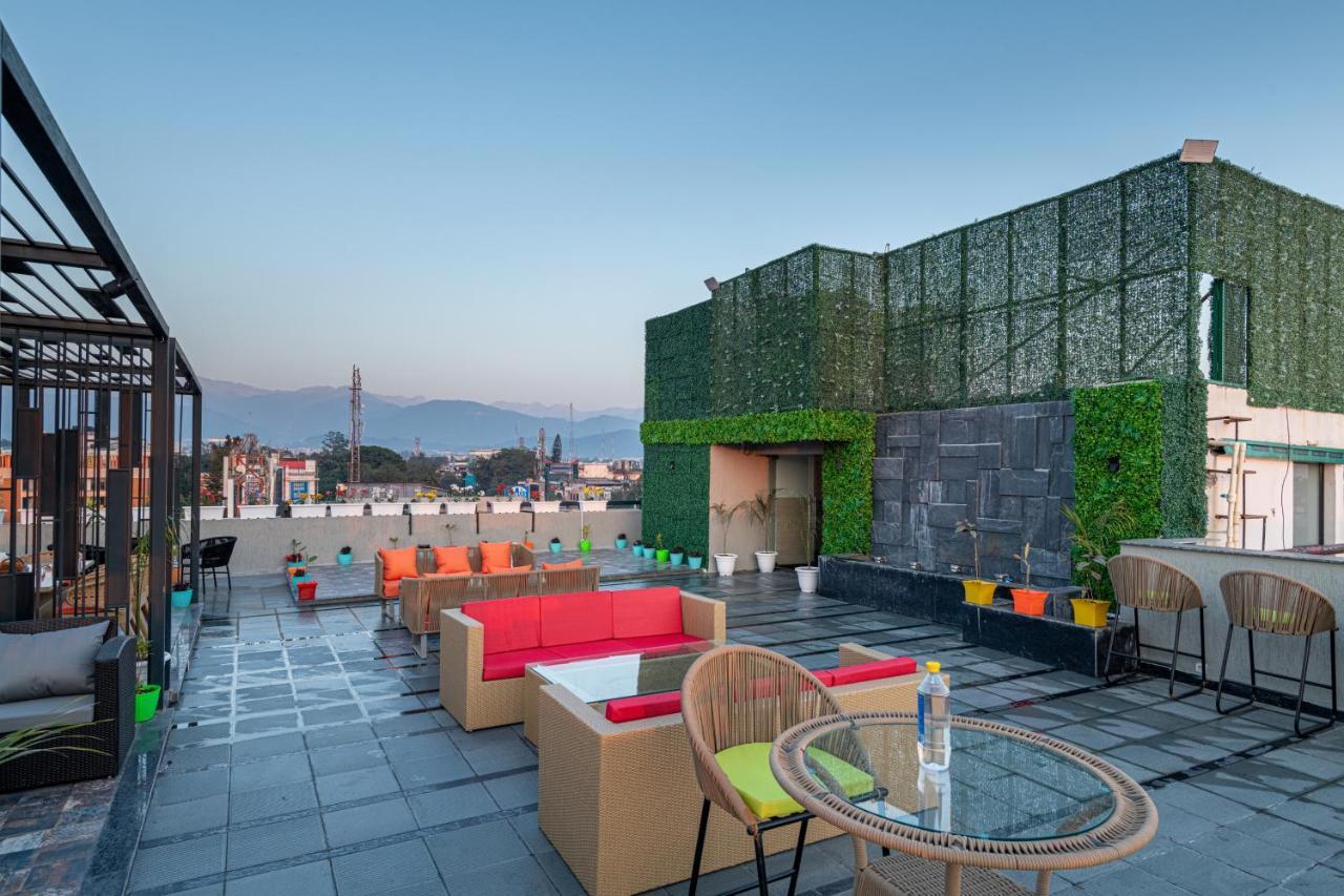 Grand Luxotica By Dls Hotels Dehradun Exterior foto